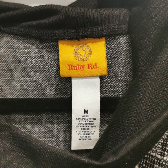 👠 Ruby Rd. Animal Print Top, Size M - Picture 6 of 9